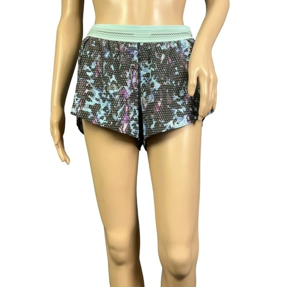 Lululemon Womens Split Second Short In Floral Sport Tranquil Blue Multi Size 6 - Picture 2 of 11